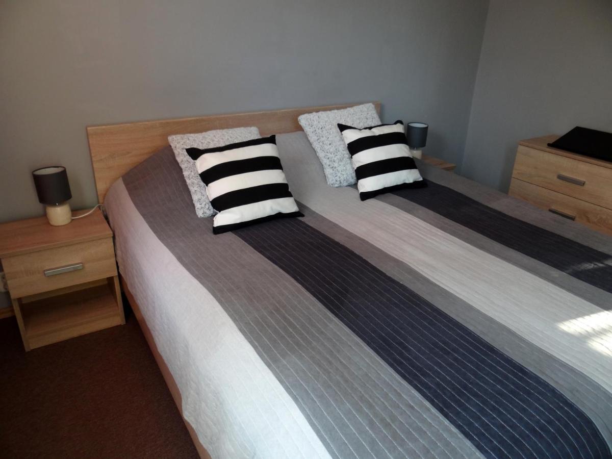 Apartament Regina Apartment Poznan Bagian luar foto
