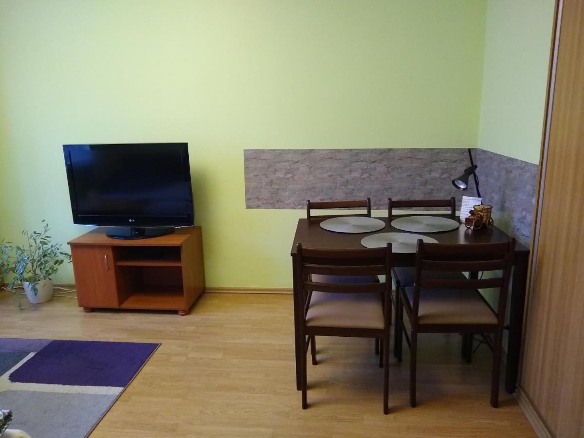 Apartament Regina Apartment Poznan Bagian luar foto